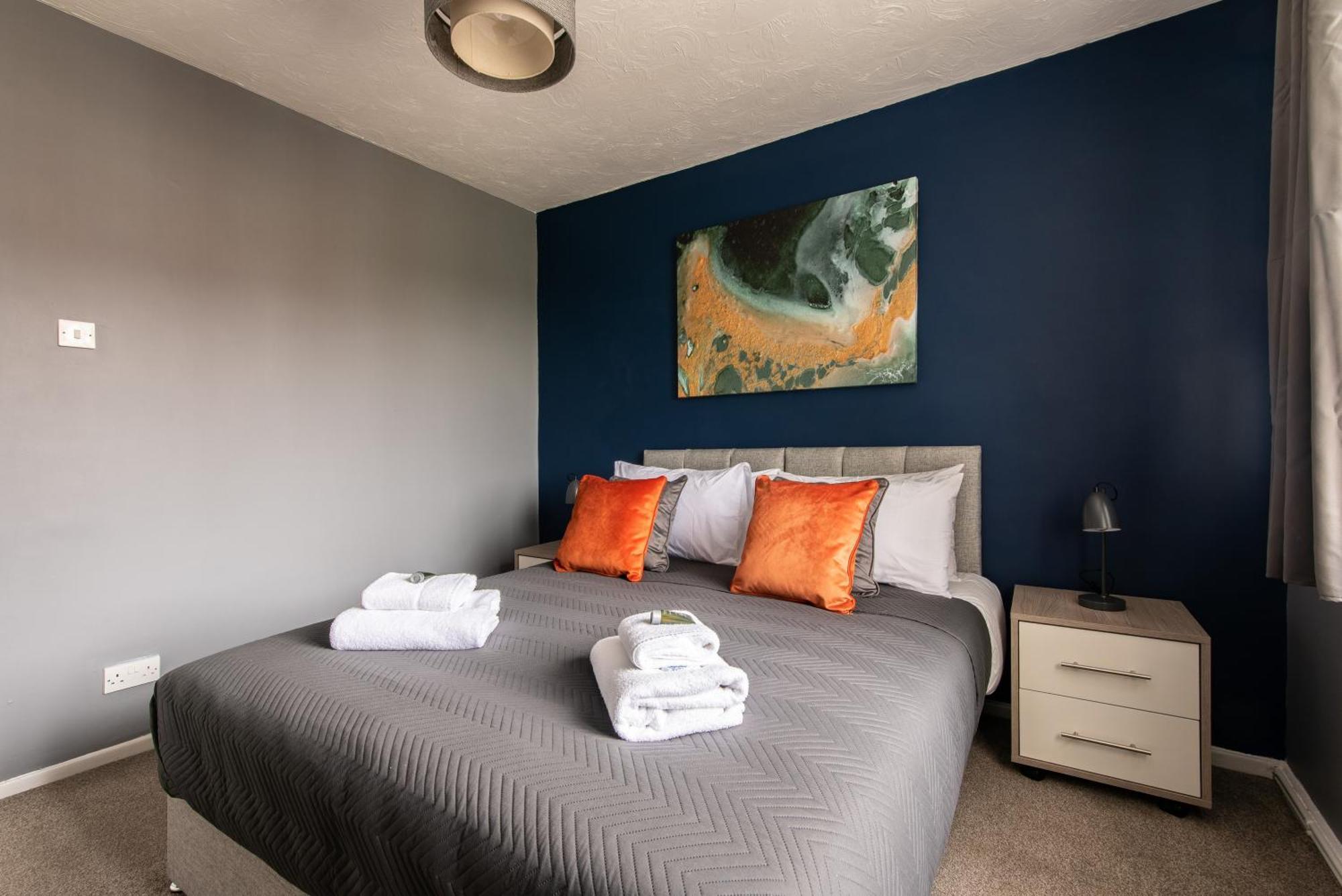 3 Bed Apartment - Perfect For Contractors Near Liverpool Airport Hale  Eksteriør billede