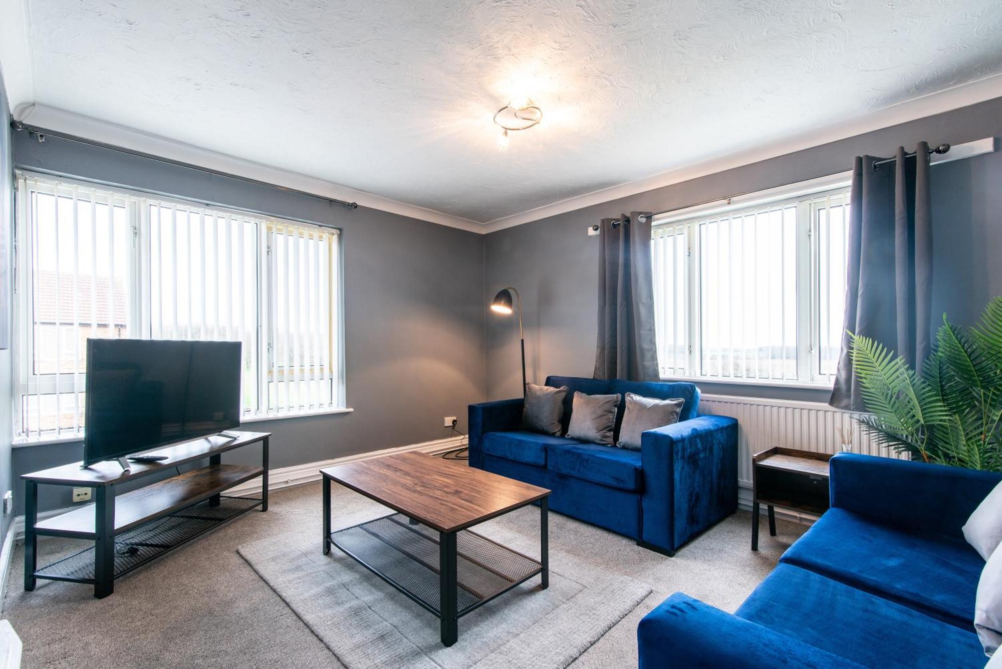 3 Bed Apartment - Perfect For Contractors Near Liverpool Airport Hale  Eksteriør billede