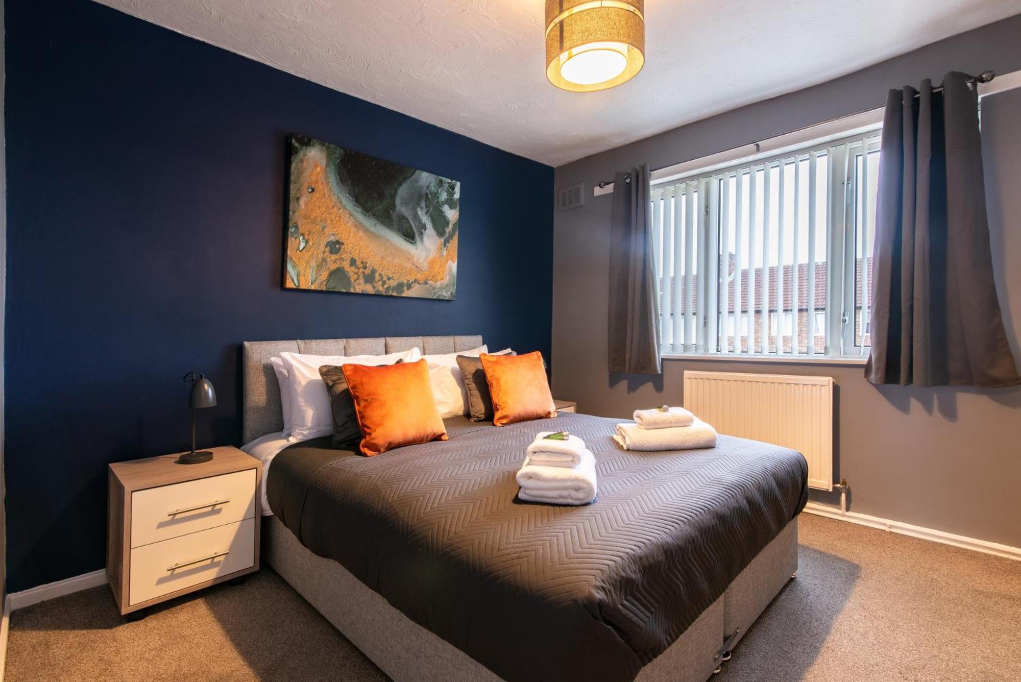 3 Bed Apartment - Perfect For Contractors Near Liverpool Airport Hale  Eksteriør billede
